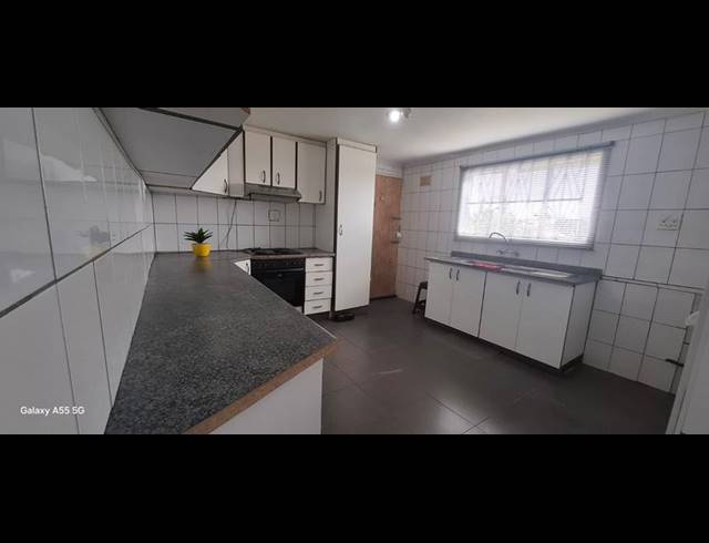 2 BEDROOM APARTMENT FOR SALE IN CLAYFIELD